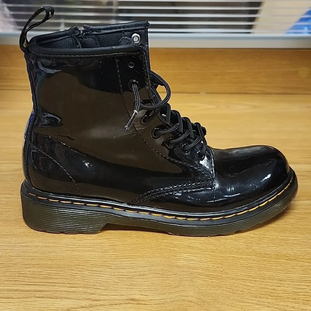 Doc Martens youth 3 combat boots